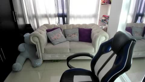 Emma online show from 12-04-24, 08:18