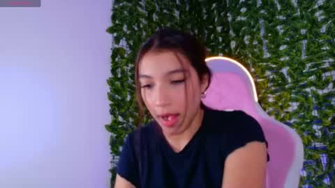Snapshot of _emmacherry chatting on 06-17-26, 12:50 _emmacherry online show from 06-17-26, 12:50