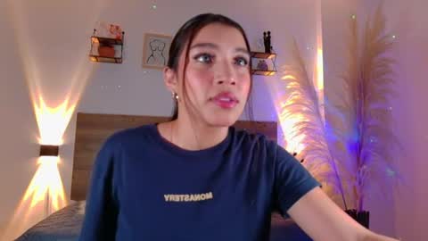 Snapshot of _emmacherry chatting on 06-18-26, 12:20 _emmacherry online show from 06-18-26, 12:20