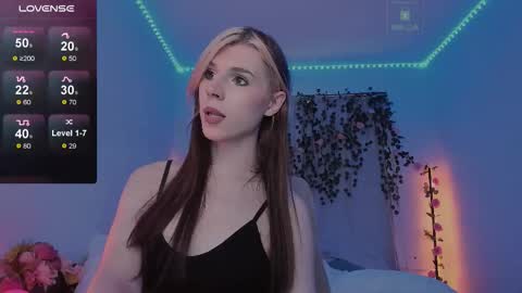 Snapshot of _eva_pleasure_ chatting on 10-04-25, 07:28 Eva online show from 10-04-25, 07:28