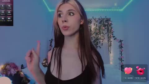 Snapshot of _eva_pleasure_ chatting on 10-23-25, 07:29 Eva online show from 10-23-25, 07:29