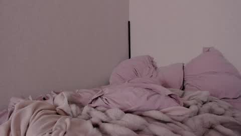 Snapshot of _eva_pleasure_ chatting on 05-31-26, 06:10 Eva online show from 05-31-26, 06:10