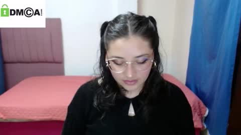 Snapshot of _fenix chatting on 03-24-26, 03:06 Y online show from 03-24-26, 03:06