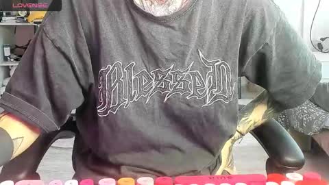 Snapshot of _feralberry__ chatting on 11-02-25, 07:44 Alis online show from 11-02-25, 07:44