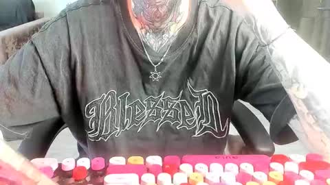 Snapshot of _feralberry__ chatting on 03-15-26, 07:36 Alis online show from 03-15-26, 07:36