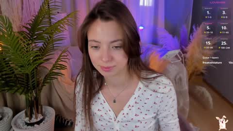 Snapshot of _fluffybunny_ chatting on 01-29-25, 02:21 Goldy Grace online show from 01-29-25, 02:21