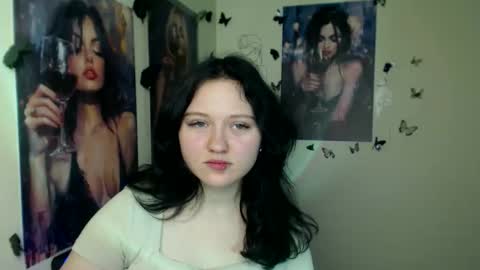 Alice online show from 12-22-25, 07:33