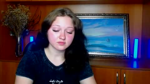 Alice online show from 07-16-26, 05:52