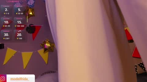 Frida online show from 09-23-25, 01:14