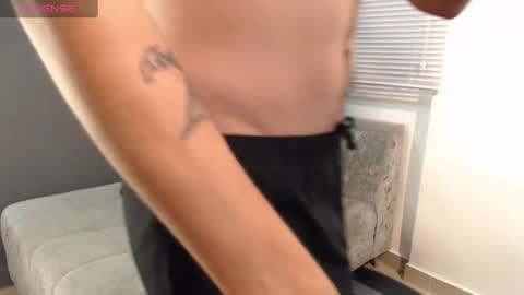 Laura  Juan online show from 02-21-25, 01:33