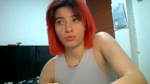 Mia-foster online show from 06-17-26, 05:43