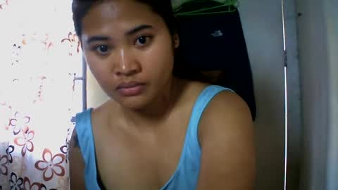 Snapshot of _genevieve22_ chatting on 07-14-26, 07:57 genny online show from 07-14-26, 07:57