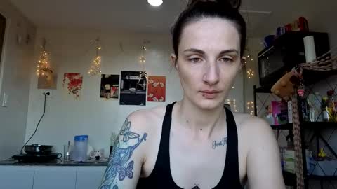 Snapshot of _goddessaurora chatting on 12-14-25, 08:41 Goddess Aurora online show from 12-14-25, 08:41