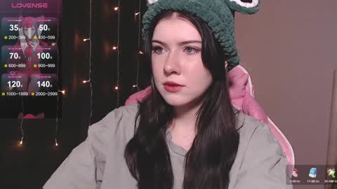 Snapshot of _gummybears_ chatting on 01-28-25, 11:38 Tori online show from 01-28-25, 11:38