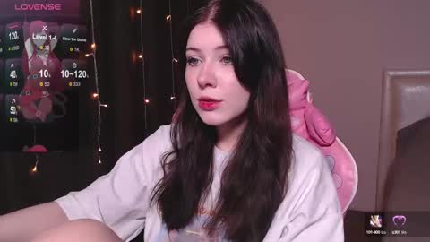 Snapshot of _gummybears_ chatting on 02-15-25, 09:38 Tori online show from 02-15-25, 09:38