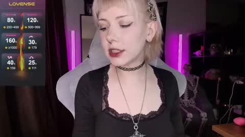 Snapshot of _gummybears_ chatting on 02-09-26, 02:26 Tori online show from 02-09-26, 02:26