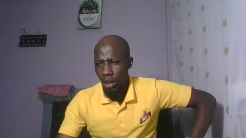 Snapshot of _hairlyboy chatting on 10-12-25, 07:46 _hairlyboy online show from 10-12-25, 07:46