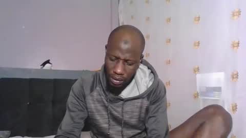 Snapshot of _hairlyboy chatting on 10-16-25, 04:35 _hairlyboy online show from 10-16-25, 04:35