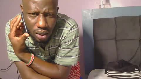 Snapshot of _hairlyboy chatting on 10-28-25, 09:35 _hairlyboy online show from 10-28-25, 09:35