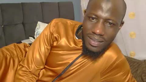 Snapshot of _hairlyboy chatting on 11-07-25, 02:06 _hairlyboy online show from 11-07-25, 02:06