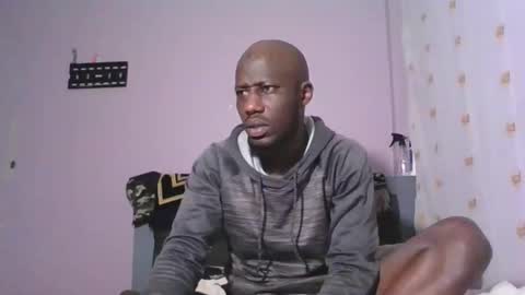 Snapshot of _hairlyboy chatting on 11-16-25, 09:42 _hairlyboy online show from 11-16-25, 09:42