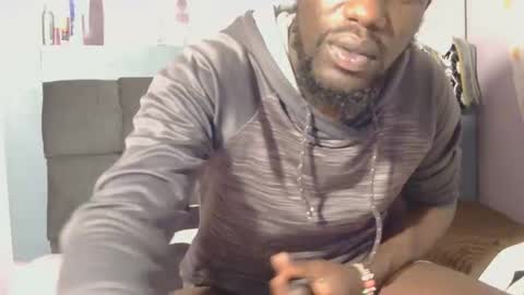 Snapshot of _hairlyboy chatting on 12-17-25, 09:21 _hairlyboy online show from 12-17-25, 09:21