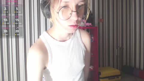 Snapshot of _hanna_moon_ chatting on 12-29-24, 08:55 Hannaolotl online show from 12-29-24, 08:55