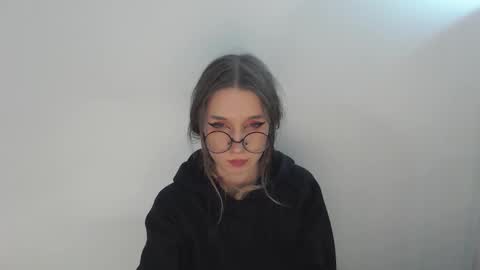 Snapshot of _hanna_moon_ chatting on 12-19-25, 12:12 Hannaolotl online show from 12-19-25, 12:12