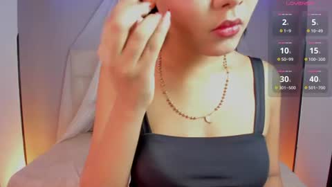 Hanna Botero online show from 06-30-26, 06:31