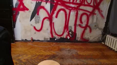 Snapshot of _happydayleon_ chatting on 09-10-25, 10:10 _happydayleon_ online show from 09-10-25, 10:10