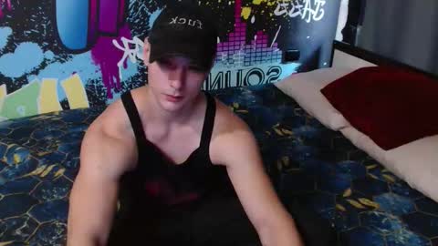 Snapshot of _happydayleon_ chatting on 09-15-25, 12:27 _happydayleon_ online show from 09-15-25, 12:27