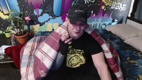 Snapshot of _happydayleon_ chatting on 09-23-25, 05:54 _happydayleon_ online show from 09-23-25, 05:54