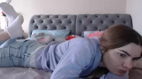 Snapshot of _hidden_frommymoom_ chatting on 01-12-25, 12:55 Criss4u online show from 01-12-25, 12:55