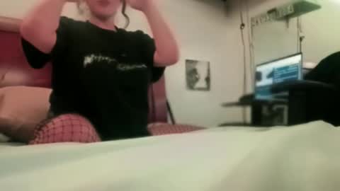 YOUR FUTURE EXXXWIFE online show from 05-06-26, 09:58