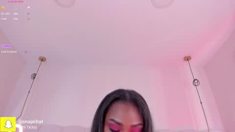 Darlis  online show from 10-21-25, 08:20