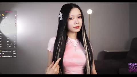 Snapshot of _in_the_end_ chatting on 06-17-26, 04:08 you Mia online show from 06-17-26, 04:08