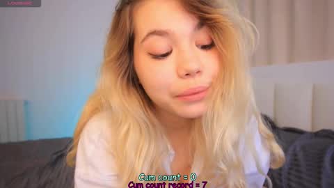 Maria online show from 03-09-26, 11:03