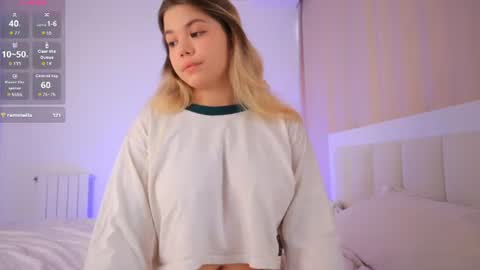 Snapshot of _iowaa_ chatting on 07-14-26, 10:21 Maria online show from 07-14-26, 10:21
