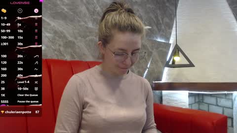 Snapshot of _isaabellaa chatting on 01-15-25, 05:26 Isa online show from 01-15-25, 05:26
