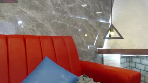 Snapshot of _isaabellaa chatting on 01-17-25, 05:30 Isa online show from 01-17-25, 05:30