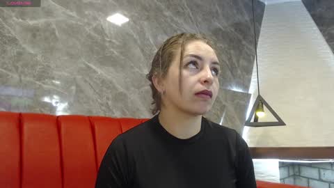 Snapshot of _isaabellaa chatting on 01-30-25, 11:22 Isa online show from 01-30-25, 11:22