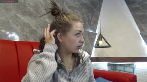 Snapshot of _isaabellaa chatting on 02-11-25, 11:21 Isa online show from 02-11-25, 11:21