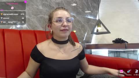 Snapshot of _isaabellaa chatting on 02-14-25, 05:46 Isa online show from 02-14-25, 05:46