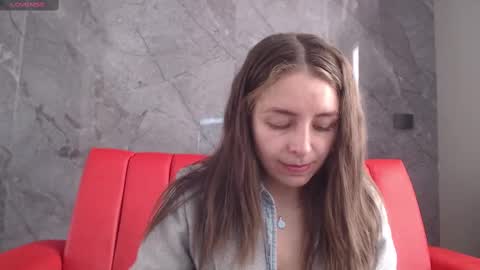 Snapshot of _isaabellaa chatting on 10-02-25, 03:52 Isa online show from 10-02-25, 03:52