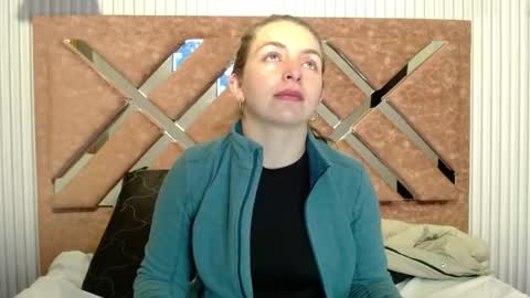 Isa online show from 04-26-26, 10:24