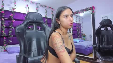 Snapshot of _isabella_swan chatting on 10-07-25, 02:31 _isabella_swan online show from 10-07-25, 02:31