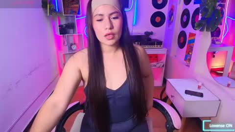 Snapshot of _isabellaaa__ chatting on 07-21-26, 11:56 sara online show from 07-21-26, 11:56