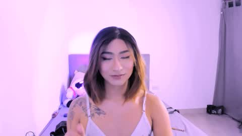 Snapshot of _isis_r chatting on 03-24-26, 09:09 _isis_r online show from 03-24-26, 09:09