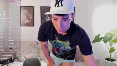 Snapshot of _jacobmiller__ chatting on 02-11-25, 09:03 J A C O B online show from 02-11-25, 09:03