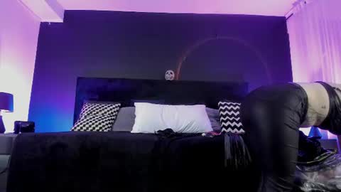 Snapshot of _jade_16 chatting on 06-30-26, 11:55 Miss Jade online show from 06-30-26, 11:55